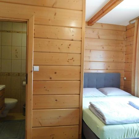 Pokoje Goscinne Monika Zakopane Esterno foto